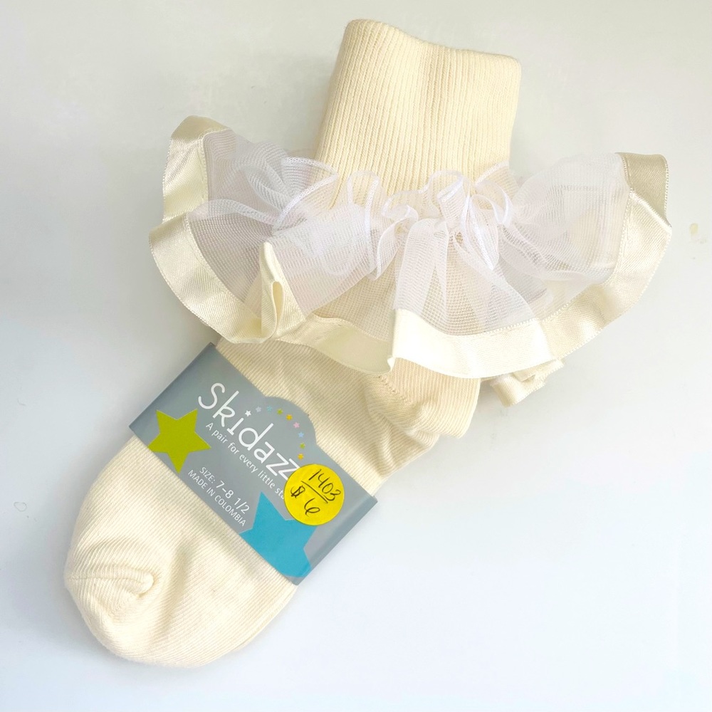 Skidazzle Girls Ivory Ruffle Dress Socks